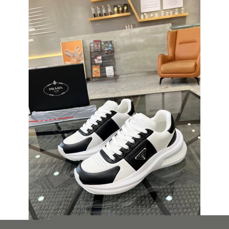 Pra*a casual shoes
